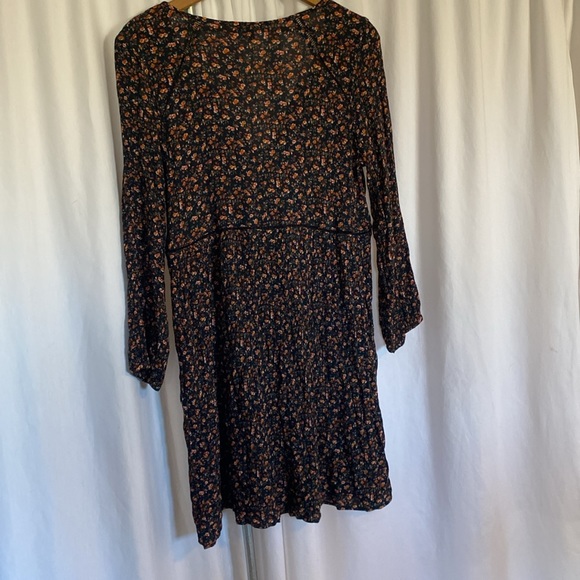 Black floral pattern dress - Picture 4 of 4